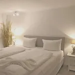 -Zimmer-Appartement Ueber 2 Etagen In Wenningstedt In Ruhiger Lage