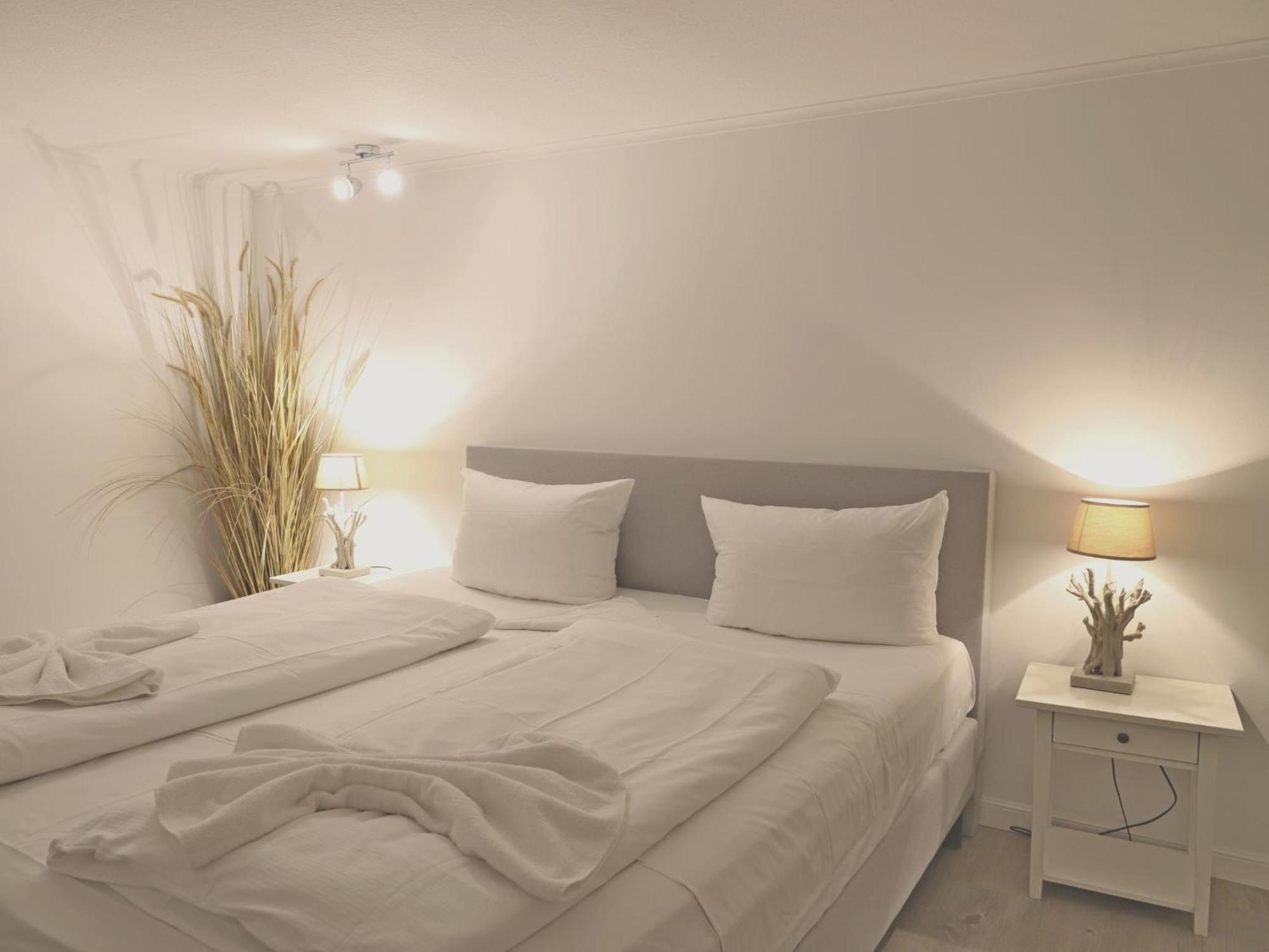 -zimmer-appartement Ueber 2 Etagen In In Ruhiger Lage Apartment Wenningstedt-Braderup